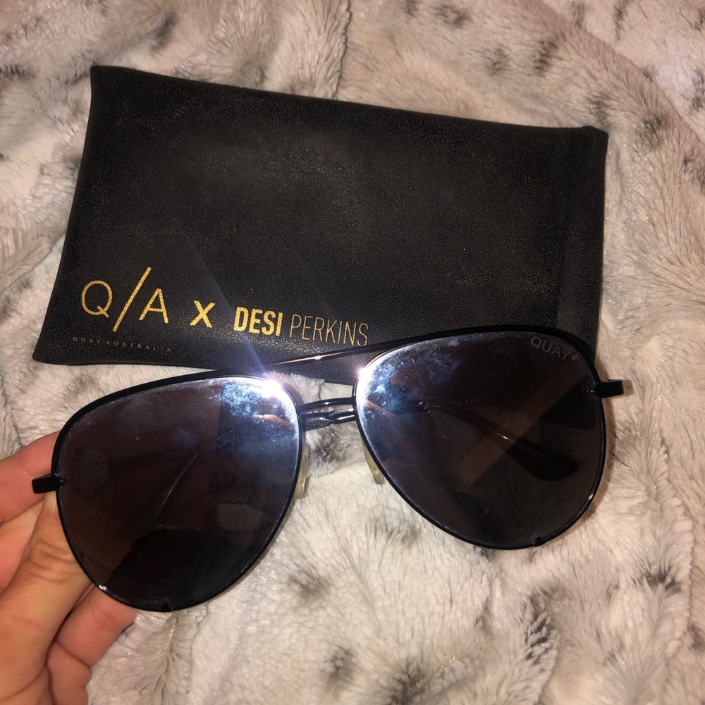 Quay Australia Desi Perkins High Key In black